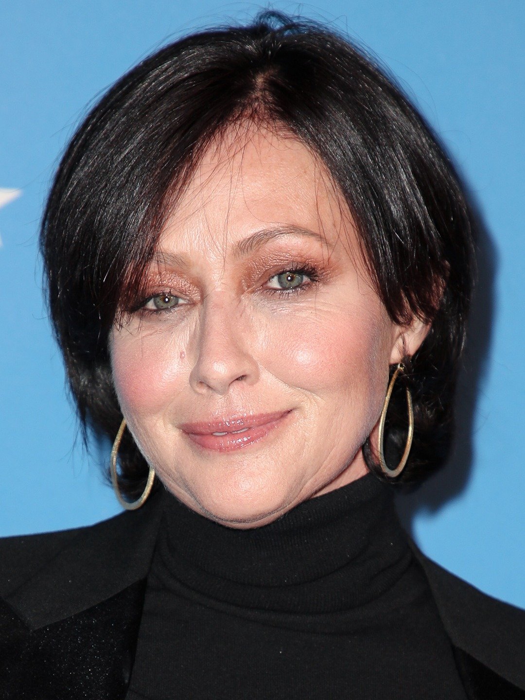 How tall is Shannen Doherty?